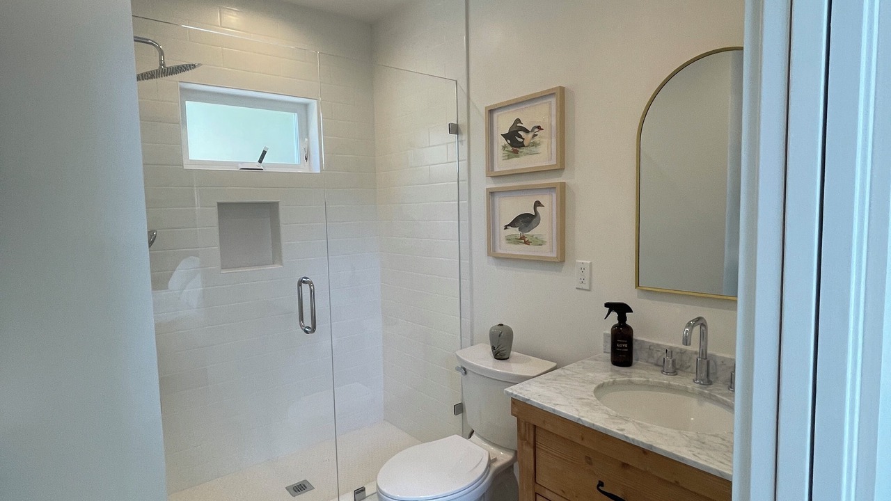 Photo of Bathroom in Glenwood