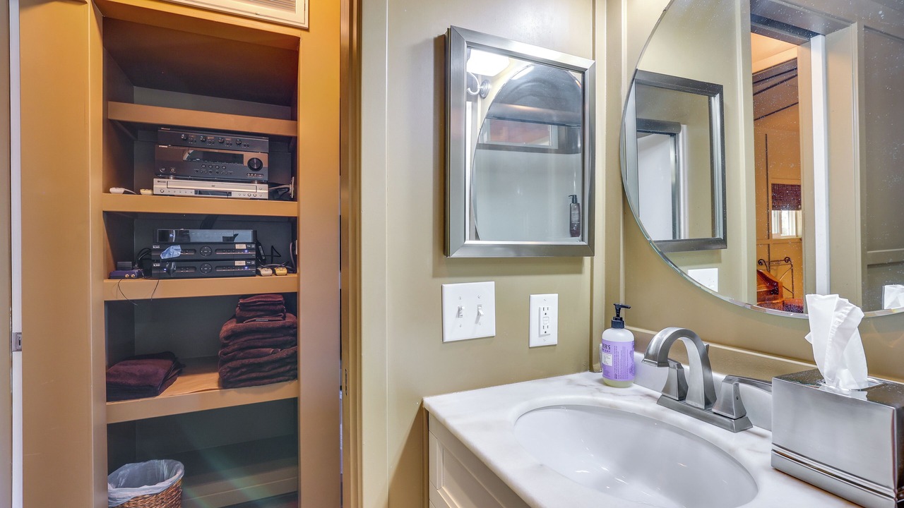 Photo of Bathroom in Valley Center