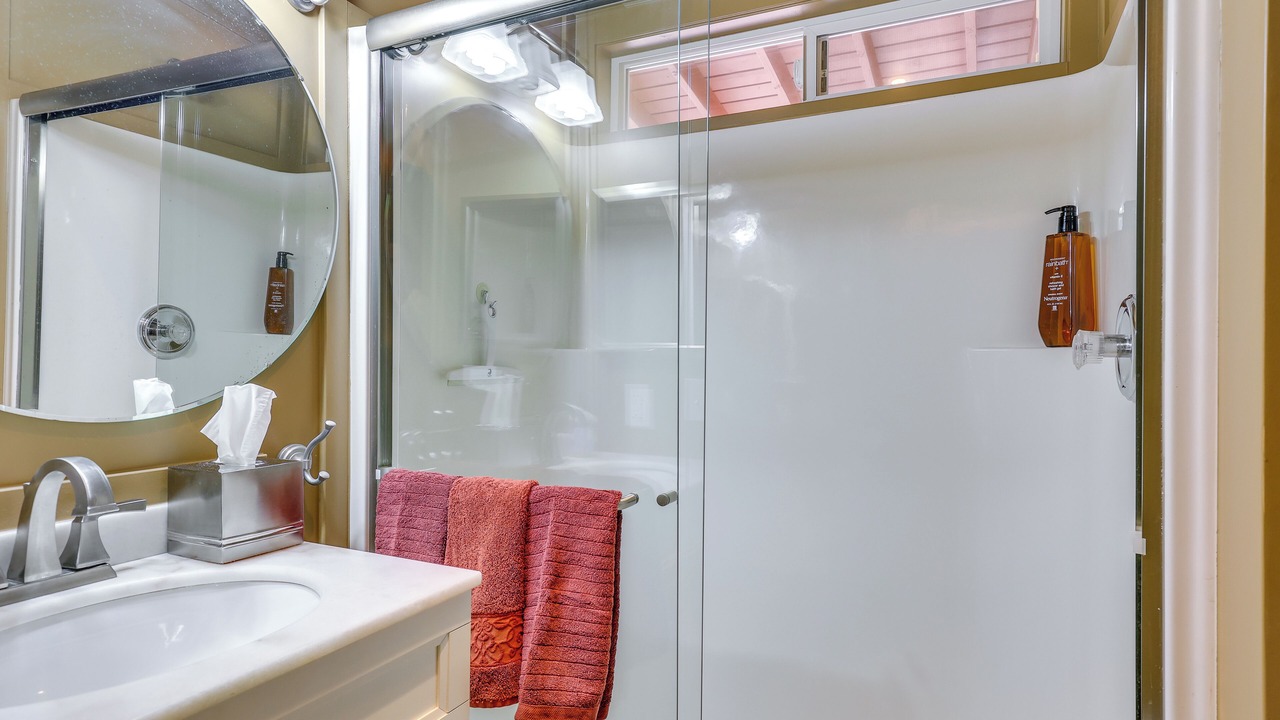 Photo of Bathroom in Valley Center