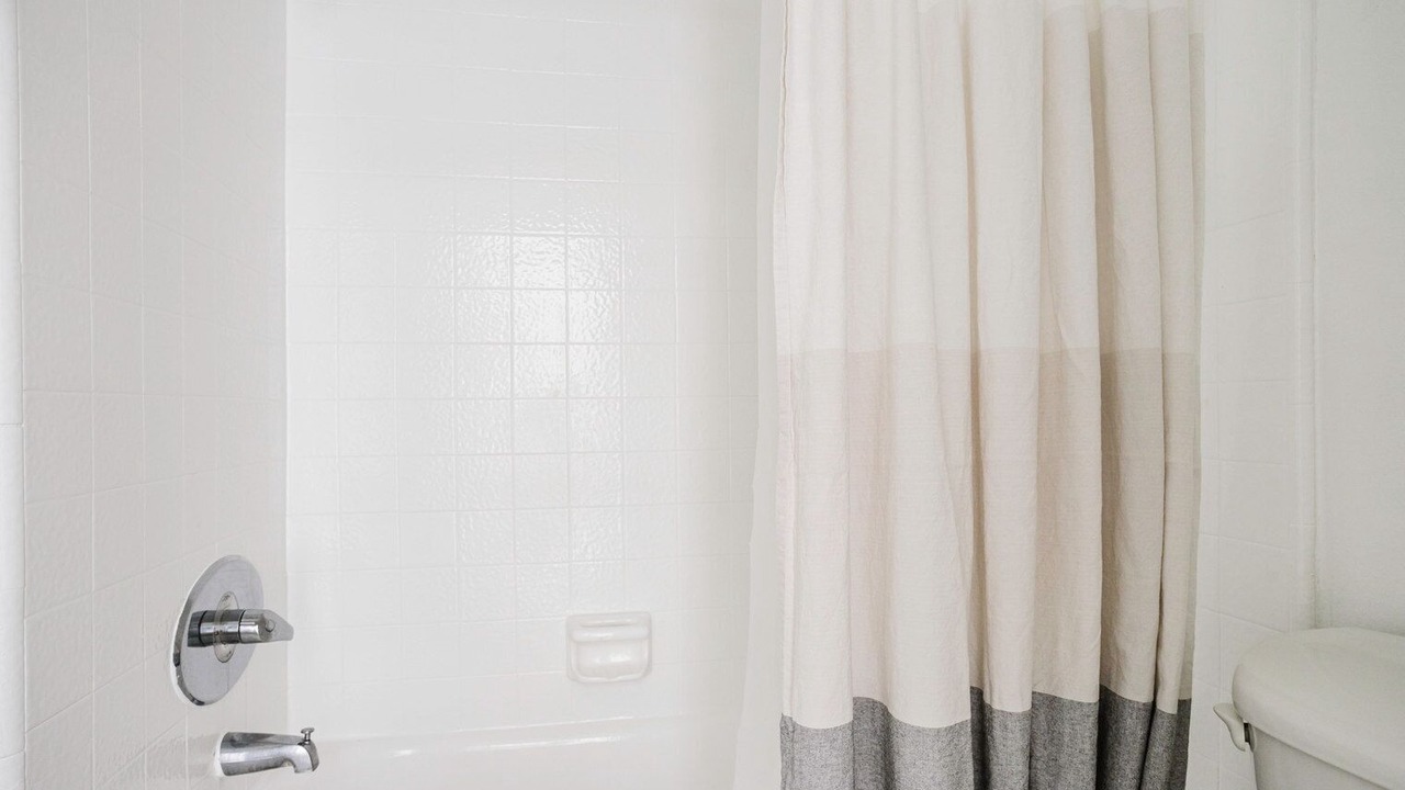 Photo of Bathroom in Miracle Mile