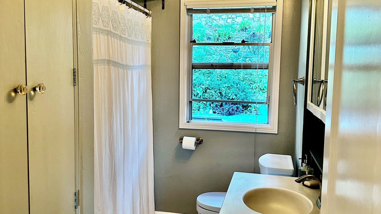Photo of Bathroom in Martinez