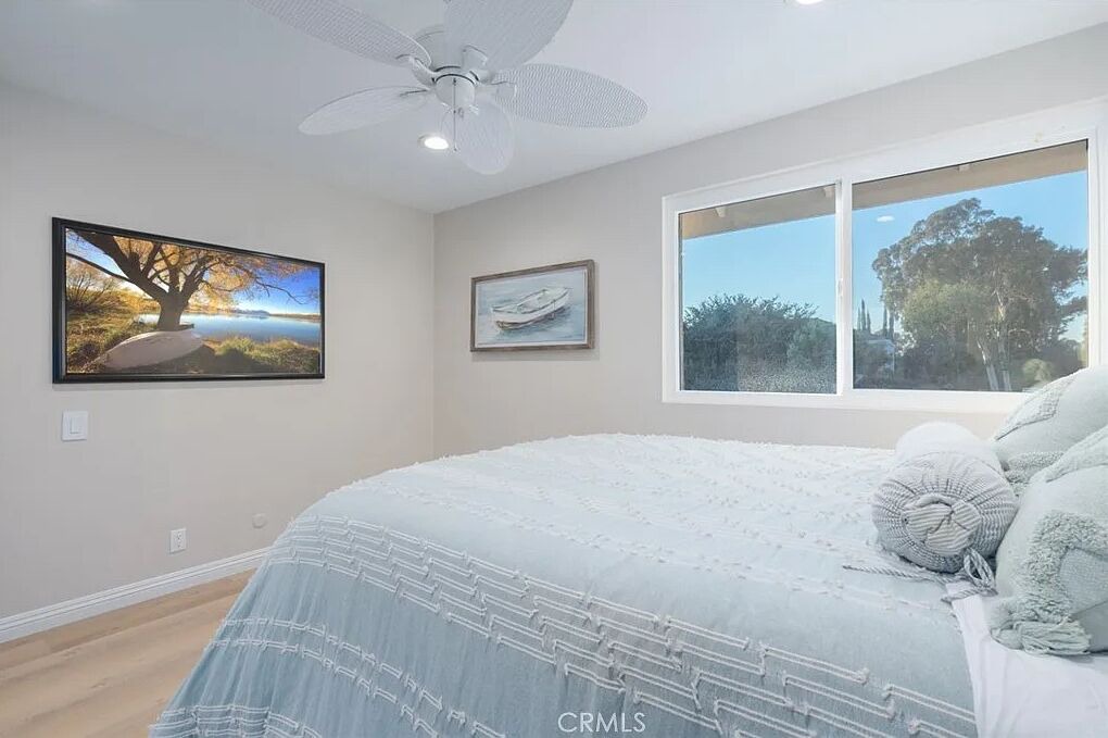 Photo of Bedroom in Lake Forest