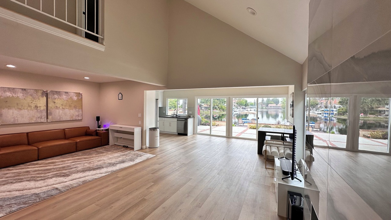Photo of Livingroom in Lake Forest
