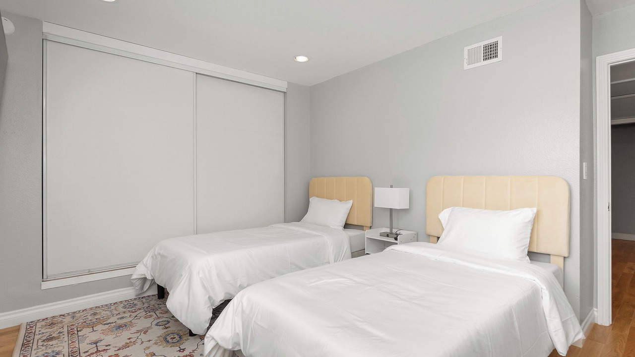 Photo of Bedroom in Ladera Heights
