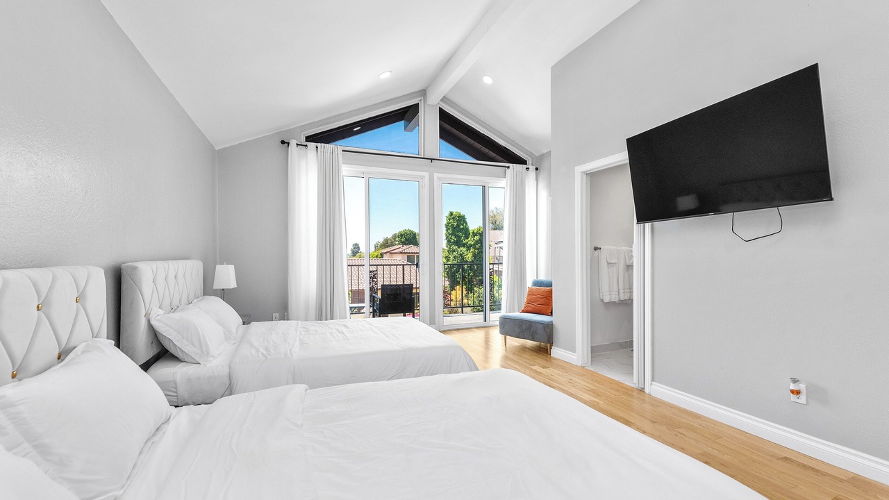 Photo of Bedroom in Ladera Heights
