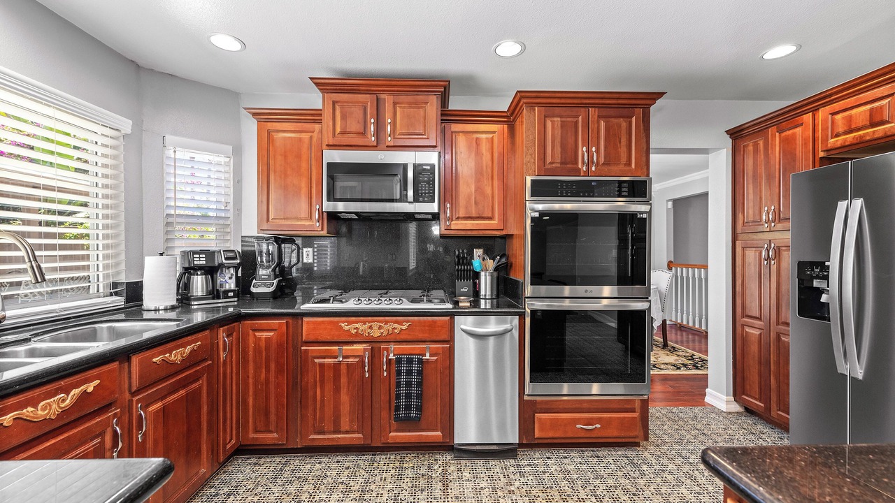 Photo of Kitchen in Ladera Heights