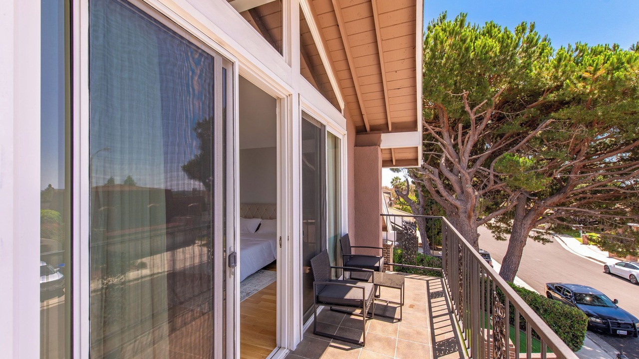 Photo of Patio Balcony in Ladera Heights