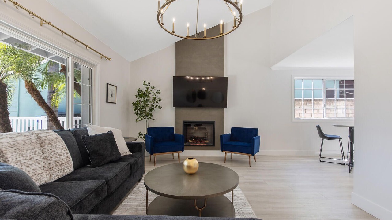 Photo of Livingroom in Canyon Country