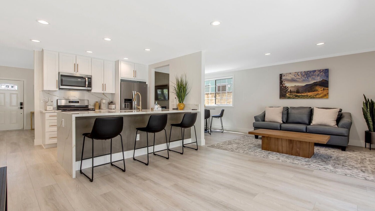 Photo of Livingroom in Canyon Country