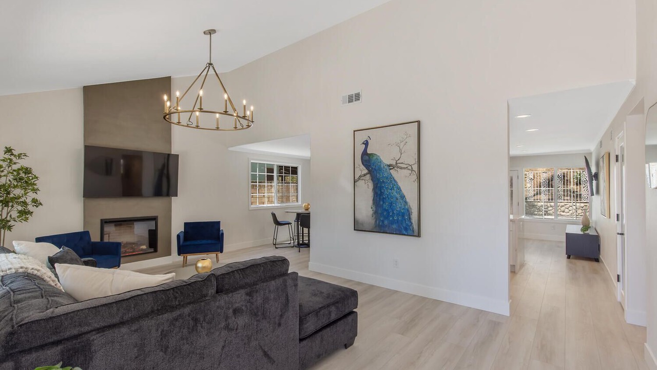 Photo of Livingroom in Canyon Country
