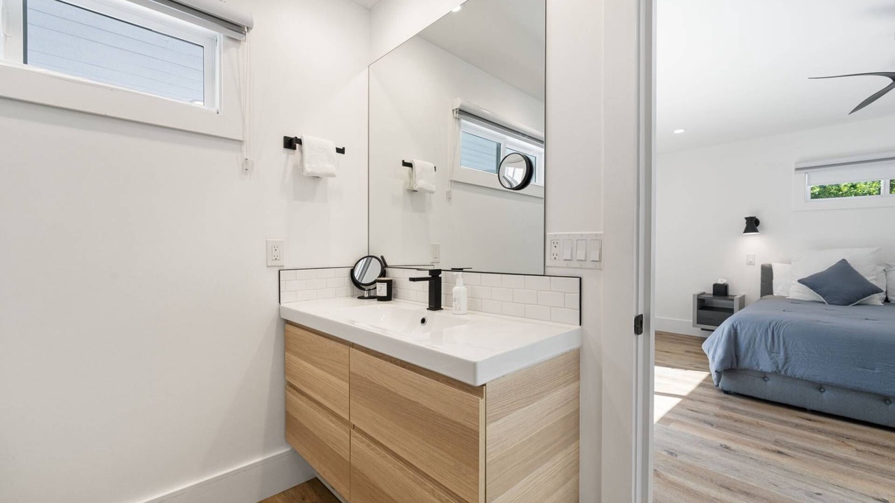 Photo of Bathroom in Magnesia Falls Cove