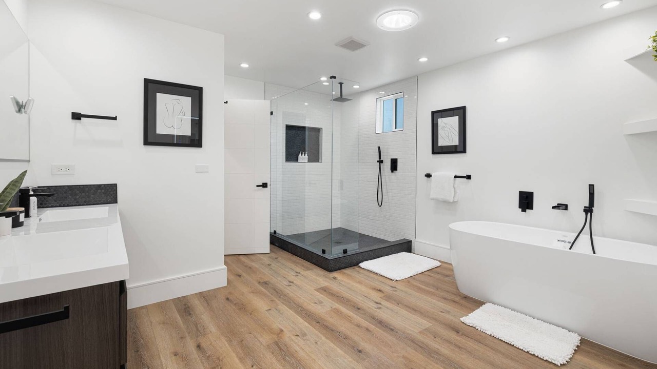 Photo of Bathroom in Magnesia Falls Cove