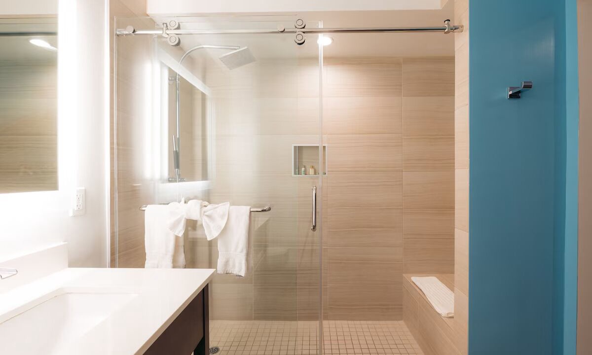 Photo of Bathroom in Harbor