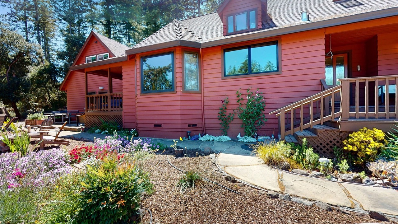 Photo of Outdoor in Freestone