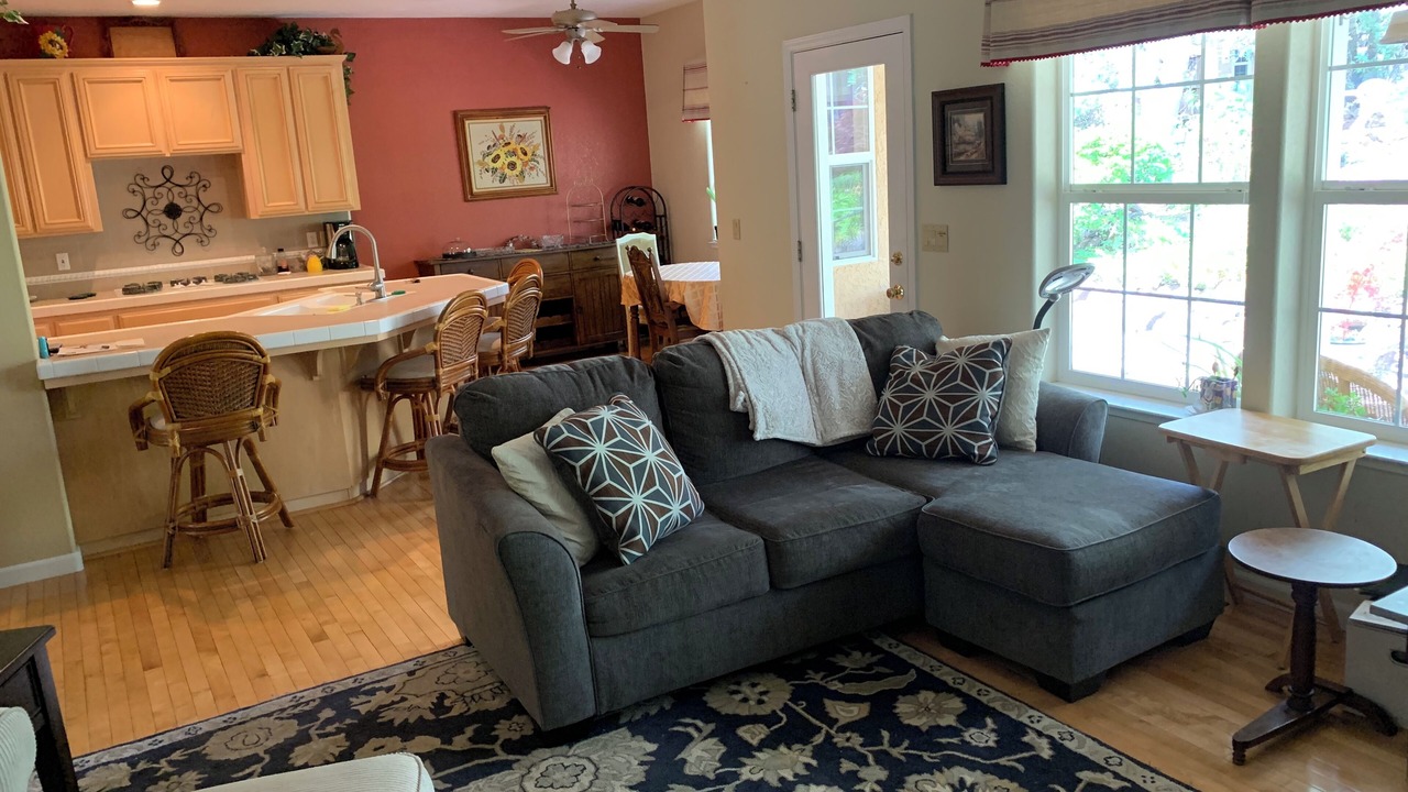 Photo of Livingroom in Cameron Park