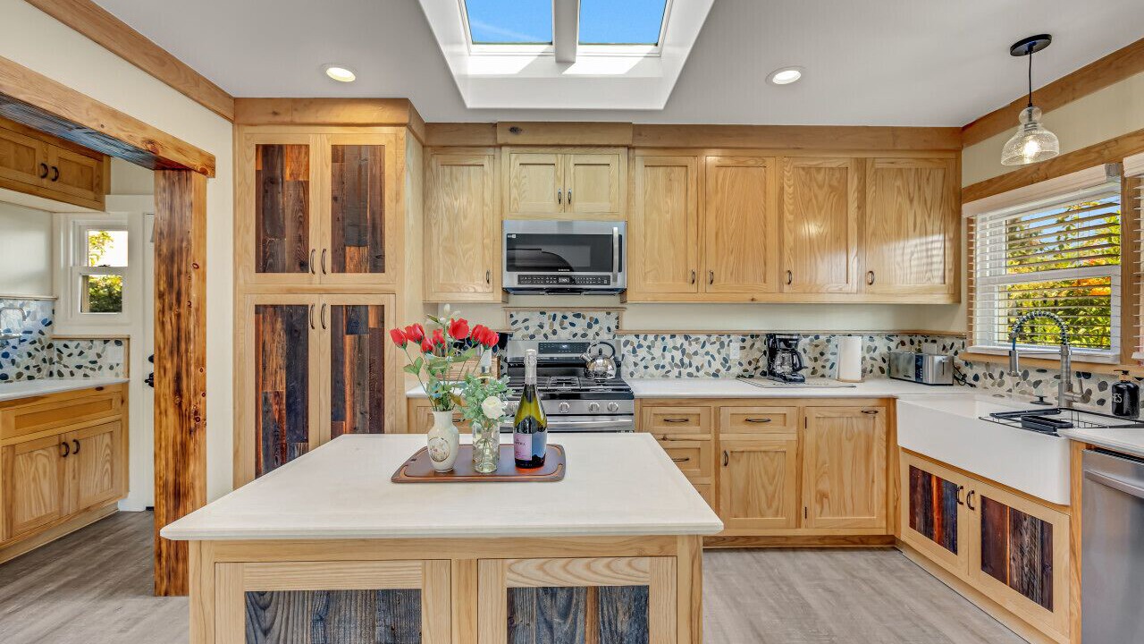 Photo of Kitchen in Altadena
