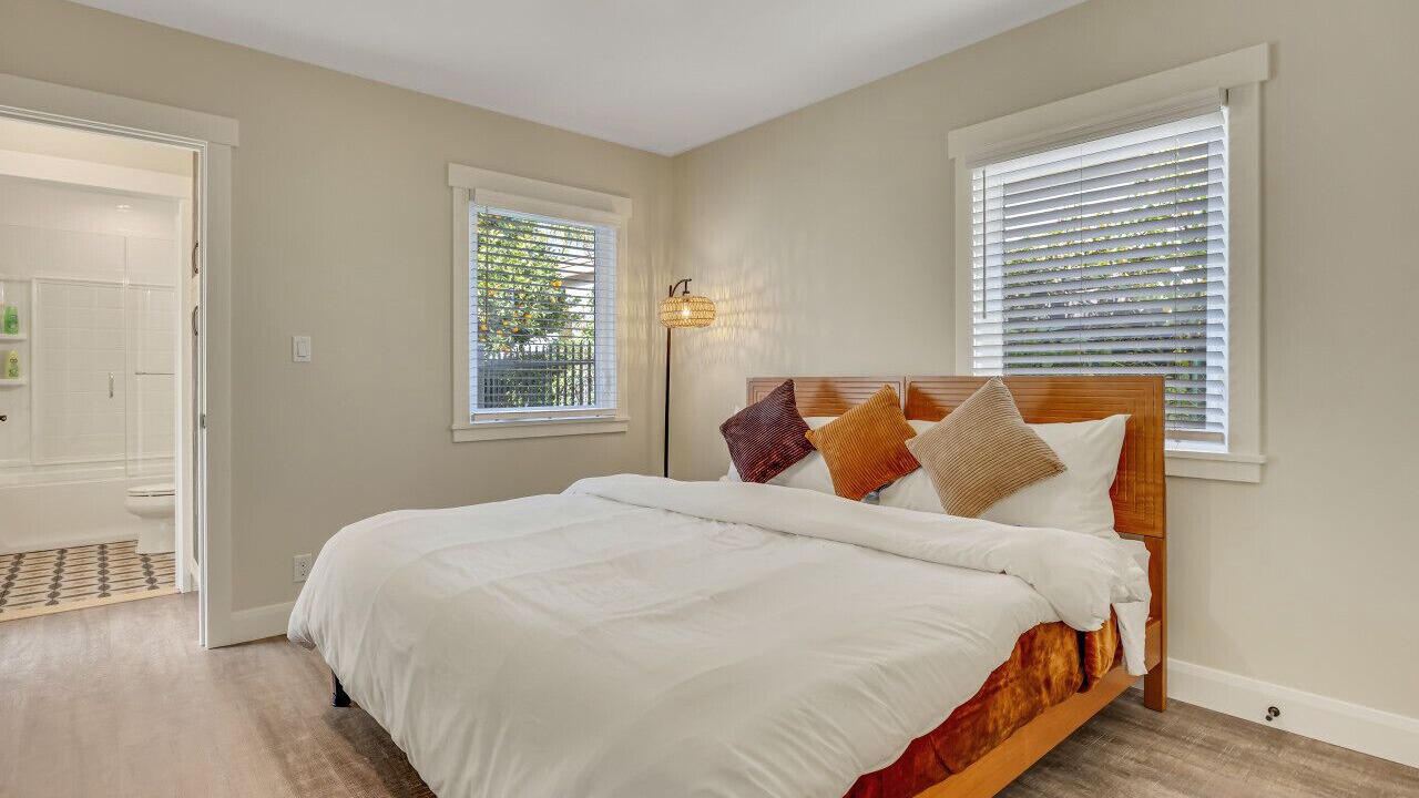 Photo of Bedroom in Altadena