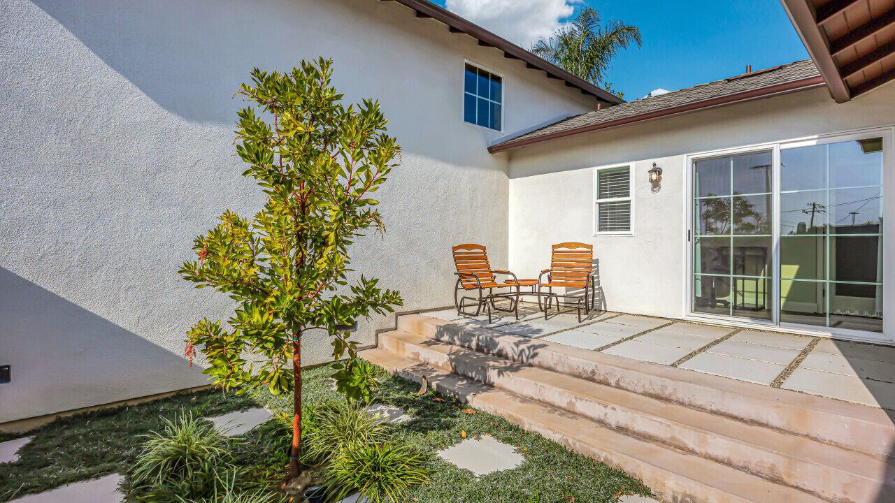 Photo of Patio Balcony in Altadena