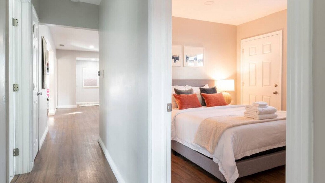Photo of Bedroom in Del Aire