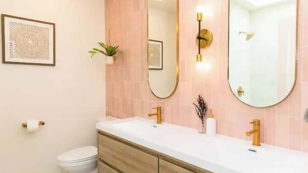 Photo of Bathroom in Little Italy