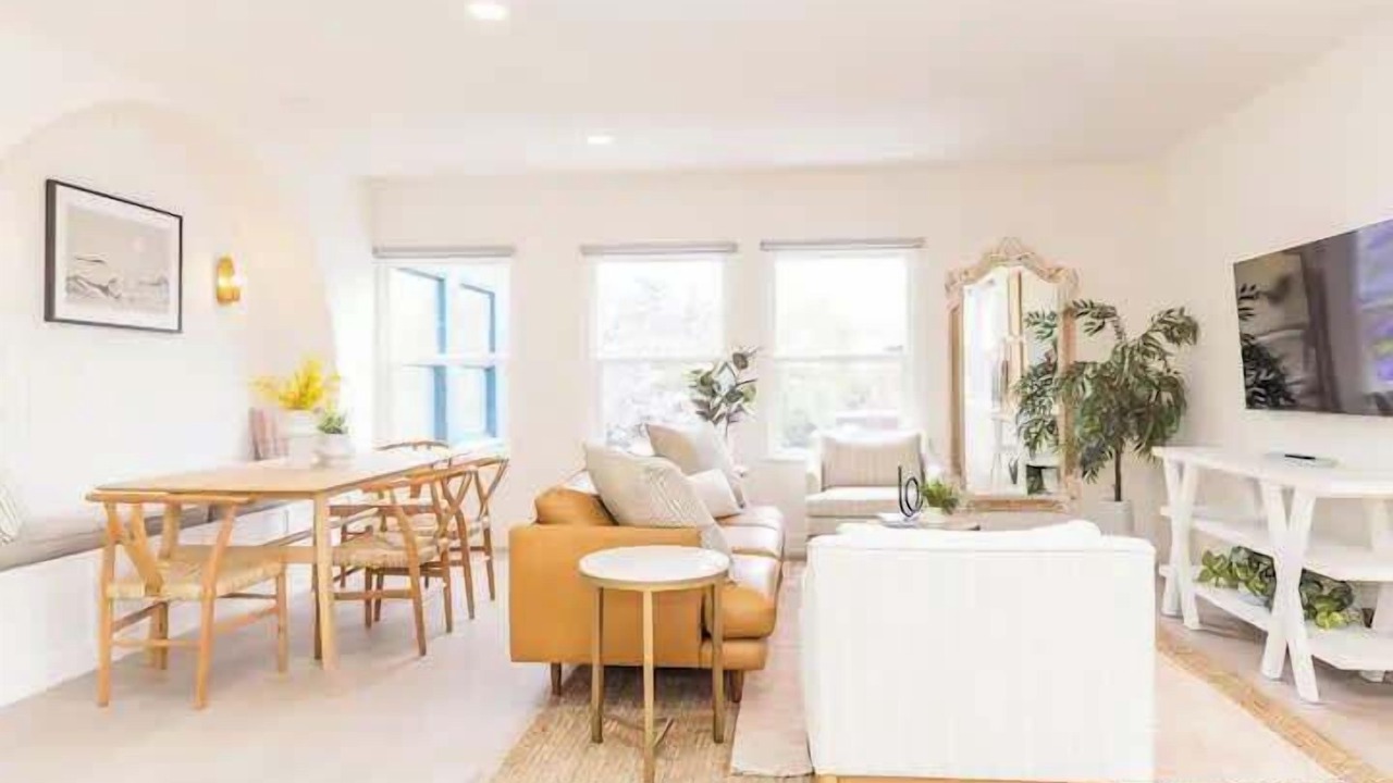 Photo of Livingroom in Little Italy
