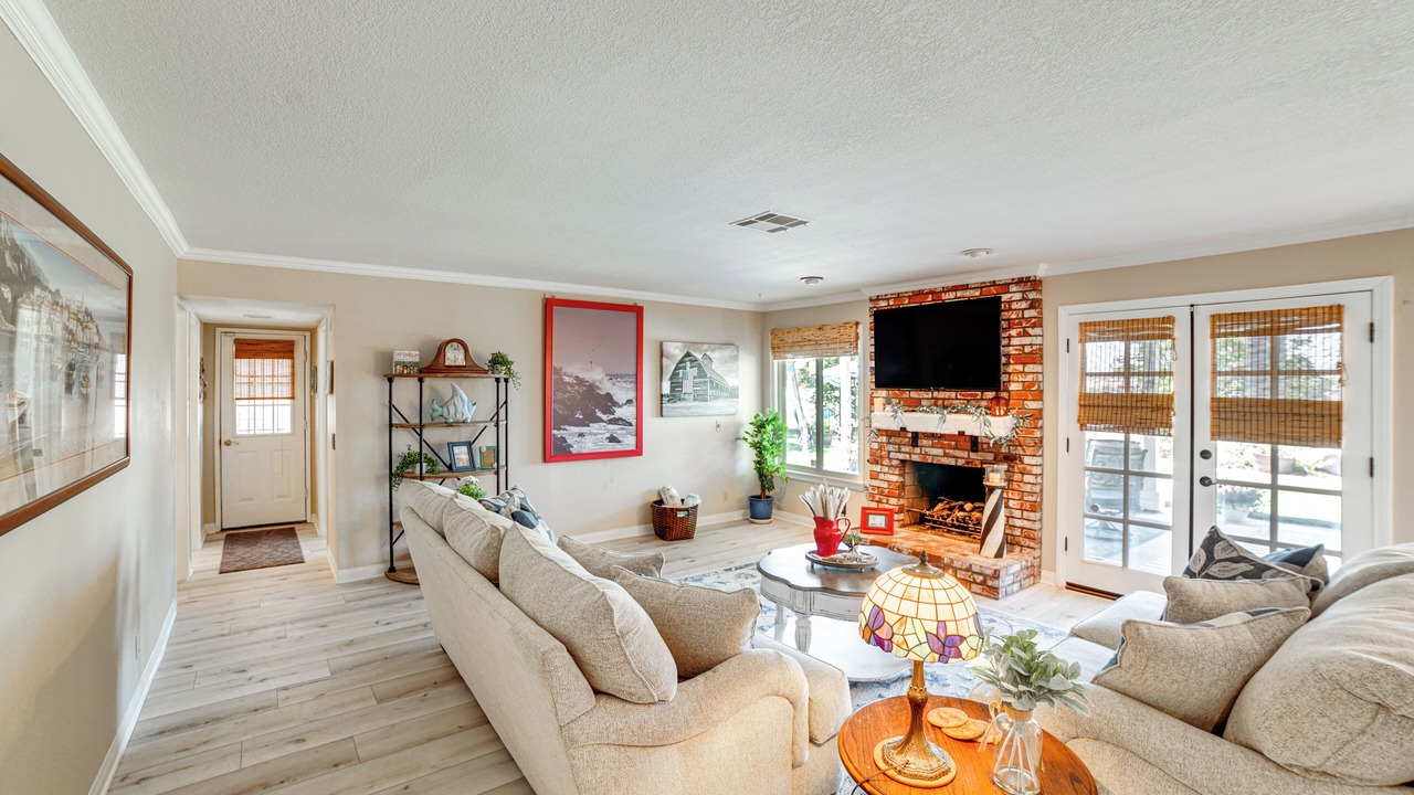 Photo of Bedroom in Estates at Canyon Crest
