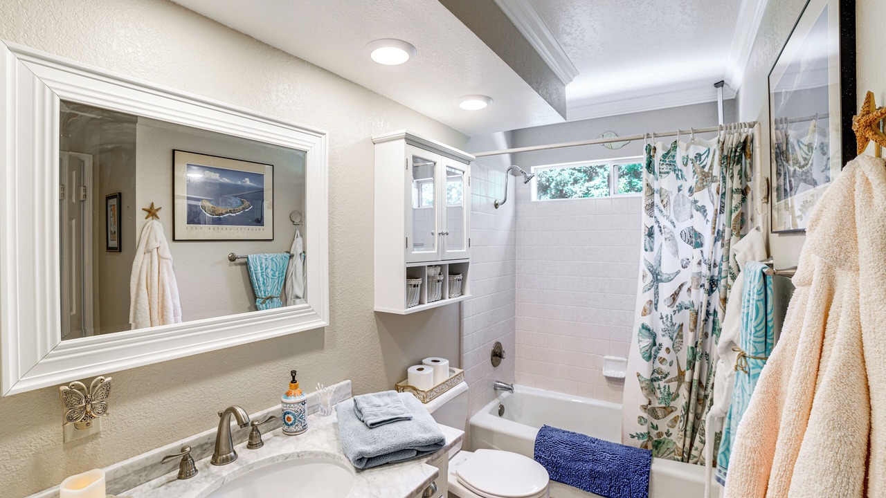 Photo of Bathroom in Estates at Canyon Crest