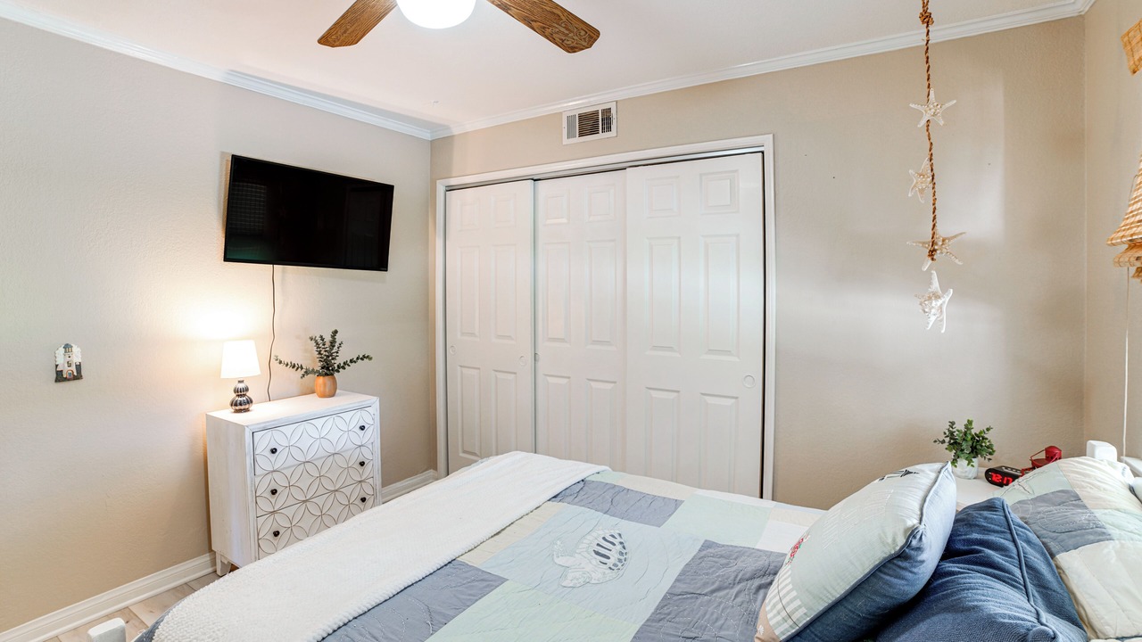 Photo of Bedroom in Estates at Canyon Crest