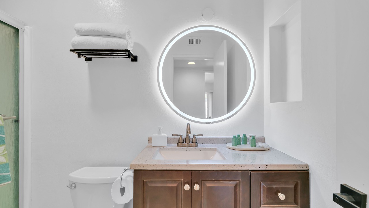 Photo of Bathroom in Tarzana