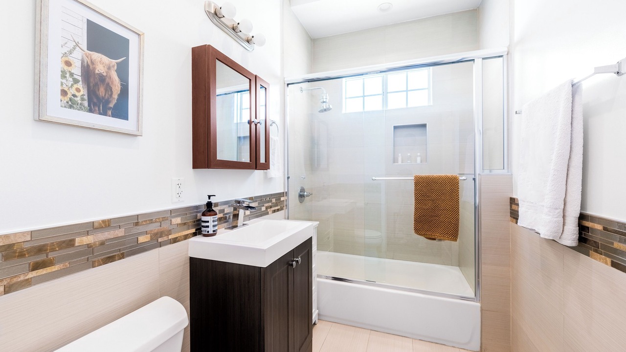 Photo of Bathroom in Atwater Village