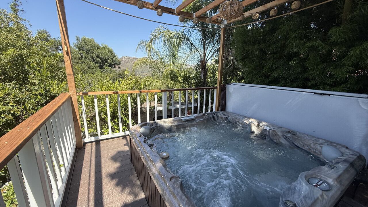 Photo of Outdoor in Fernwood