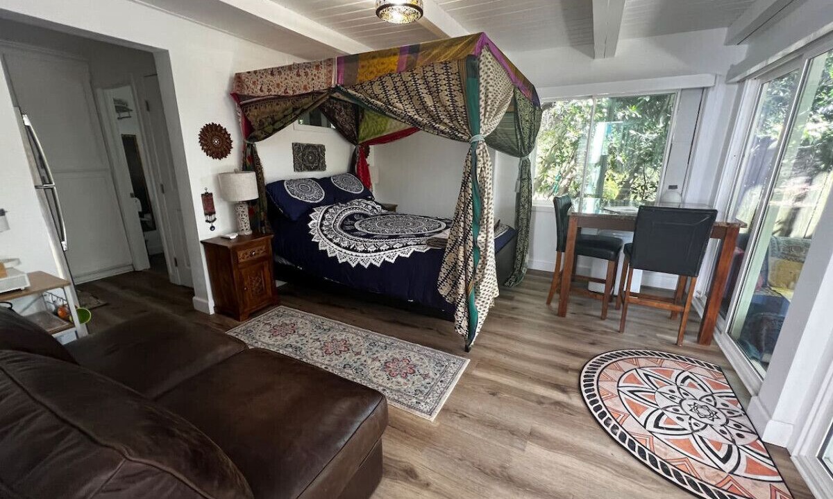 Photo of Livingroom in Fernwood