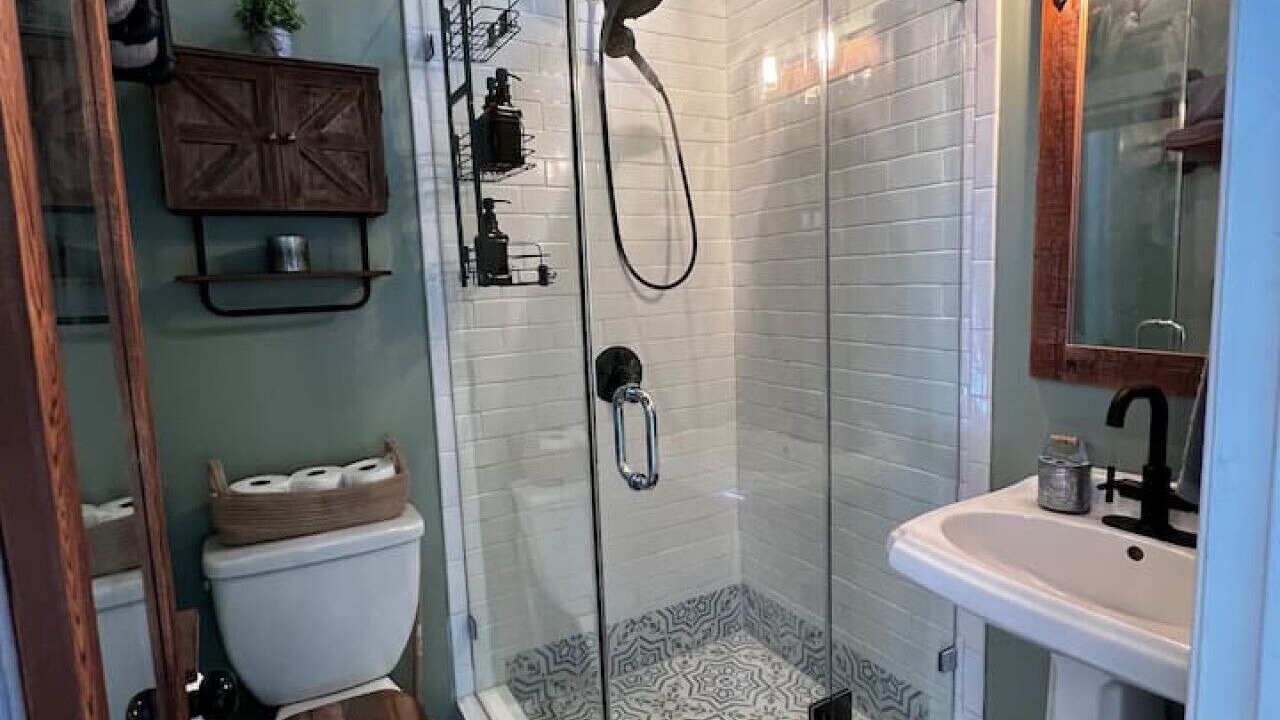 Photo of Bathroom in Fernwood