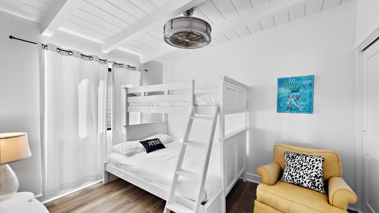 Photo of Bedroom in Capistrano Beach