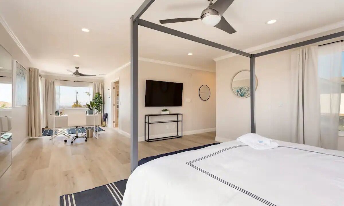 Photo of Bedroom in Ladera Heights