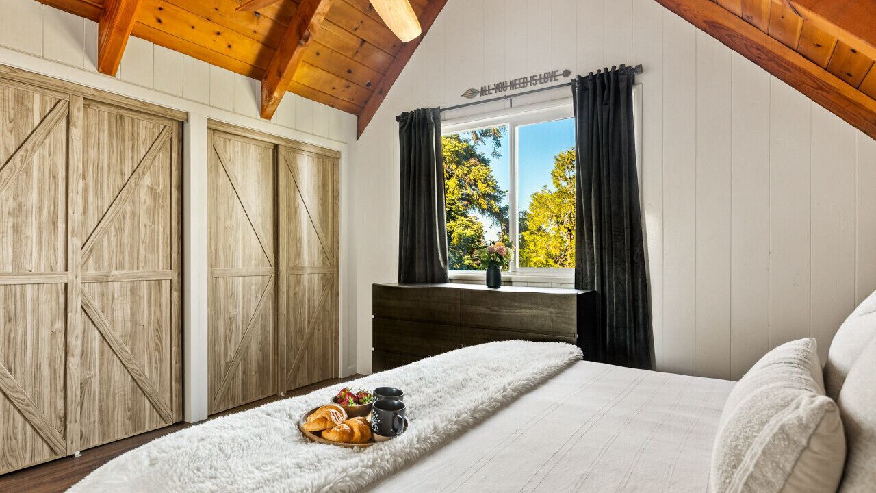 Photo of Bedroom in Arrowhead Villas