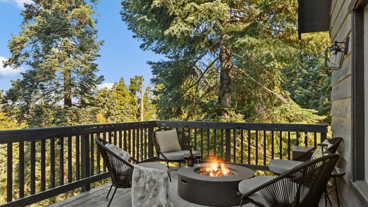 Photo of Outdoor in Arrowhead Villas
