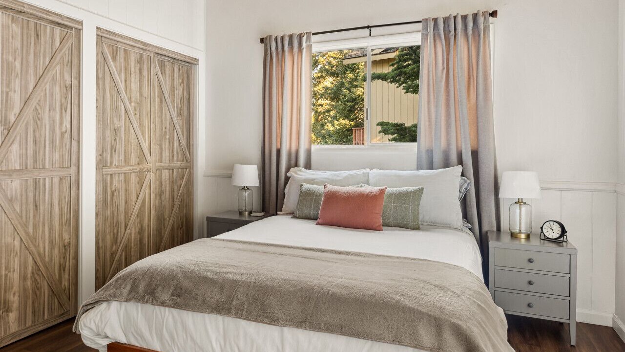 Photo of Bedroom in Arrowhead Villas