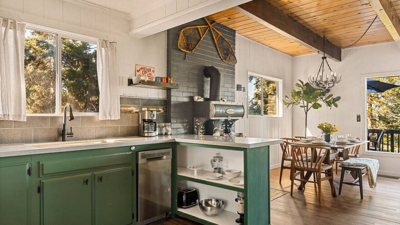 Photo of Kitchen in Arrowhead Villas