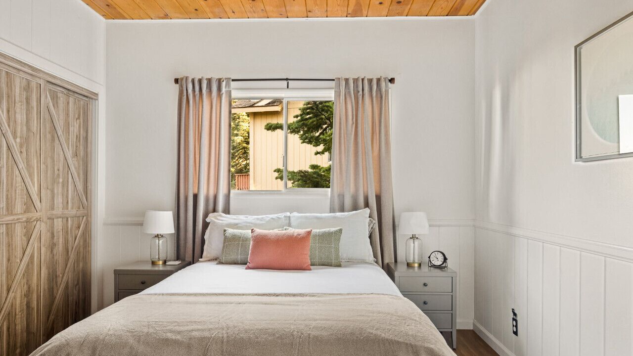 Photo of Bedroom in Arrowhead Villas