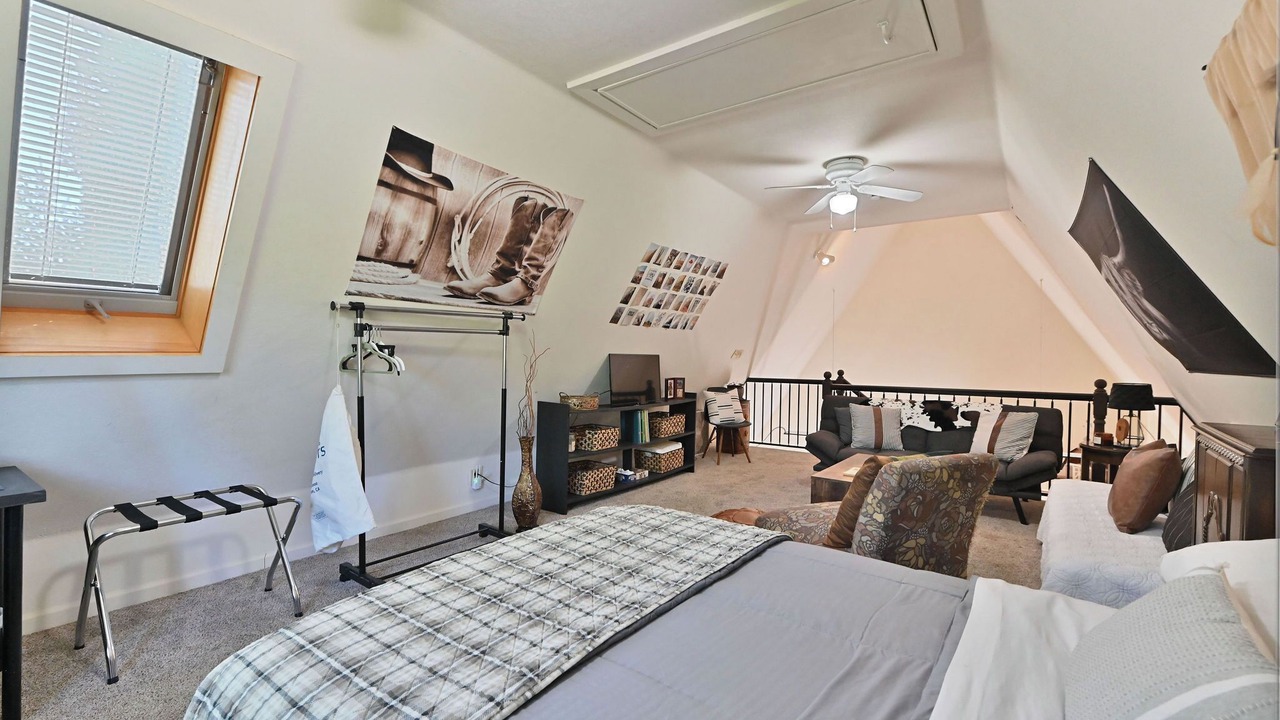 Photo of Bedroom in Hathaway Pines