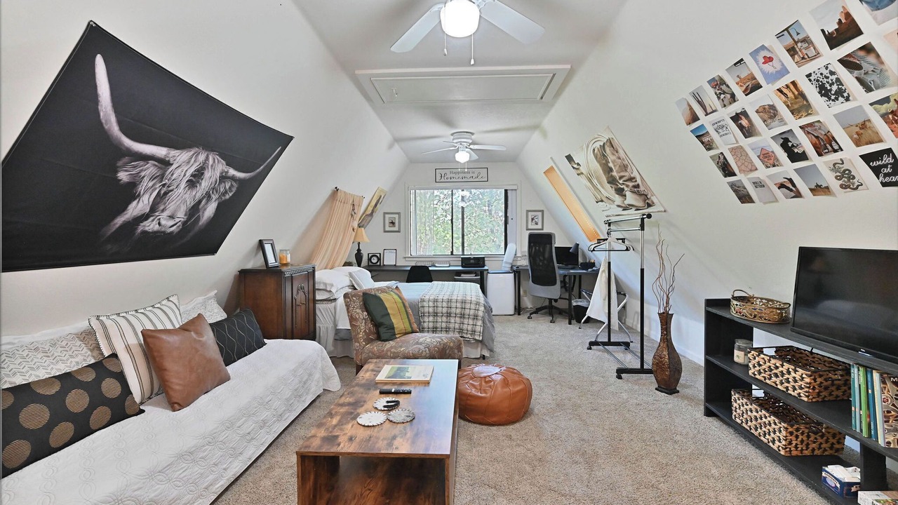Photo of Bedroom in Hathaway Pines