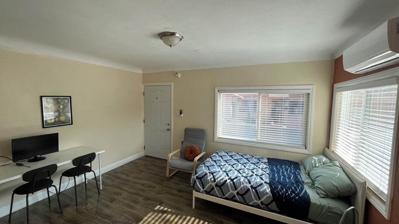 Photo of Bedroom in Los Angeles