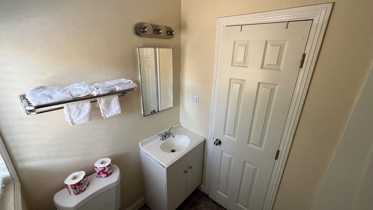 Photo of Bathroom in Los Angeles