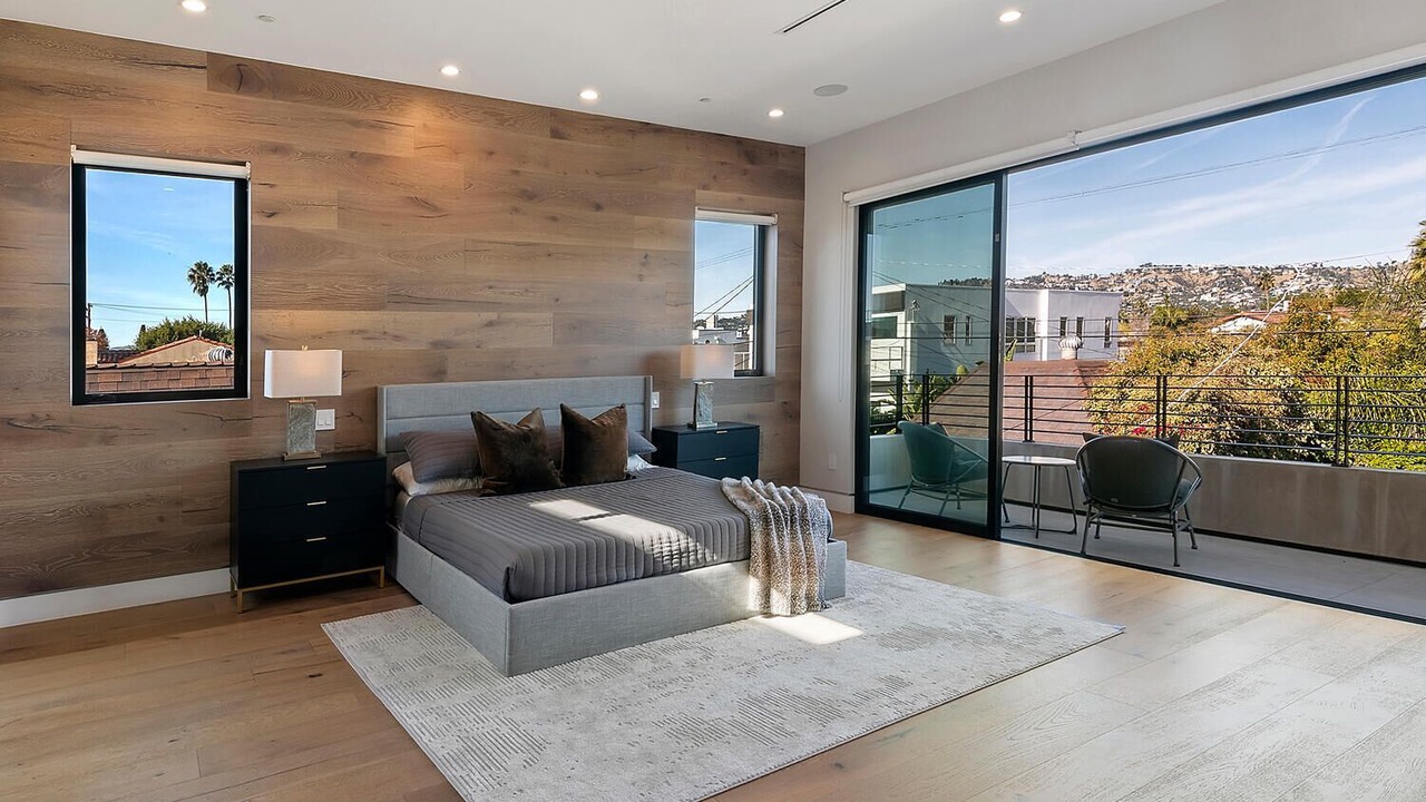 Photo of Bedroom in Carthay Circle