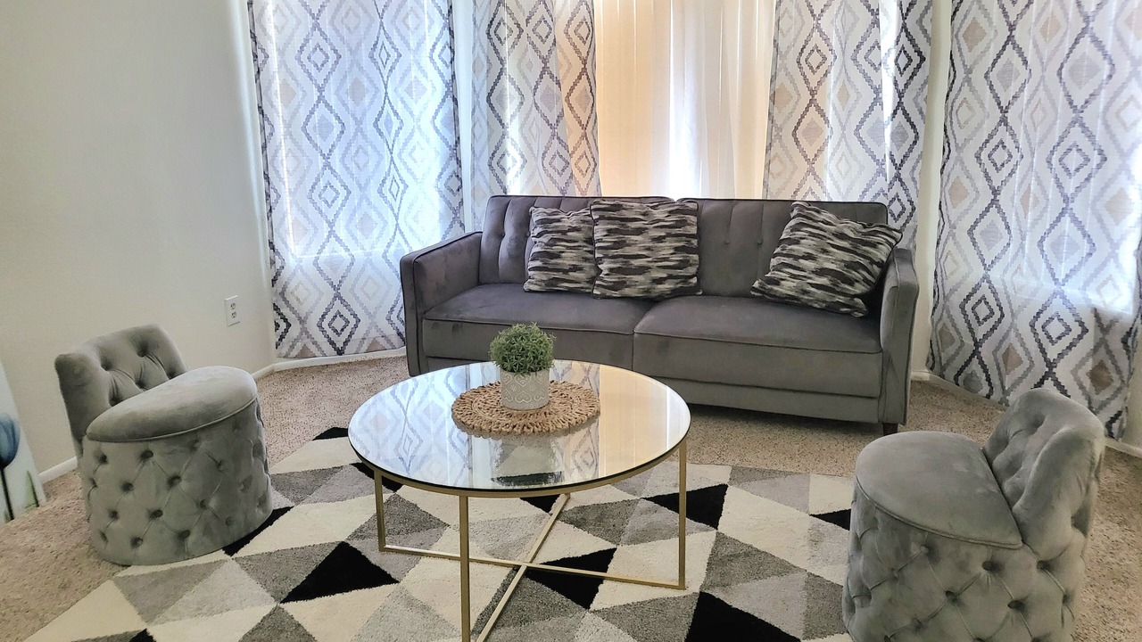Photo of Livingroom in Palmdale