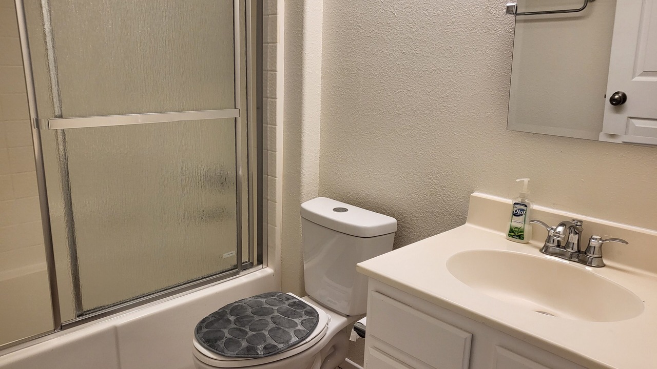Photo of Bathroom in Palmdale