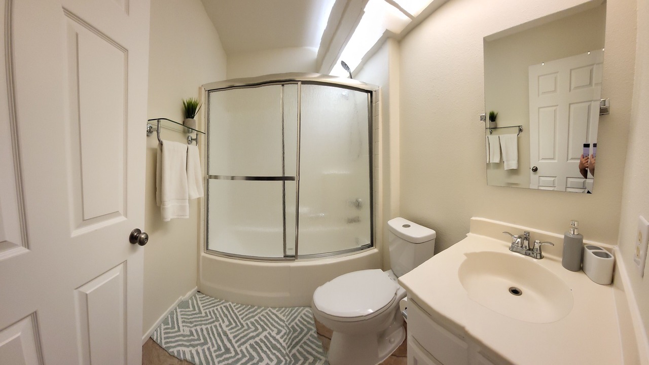 Photo of Bathroom in Palmdale