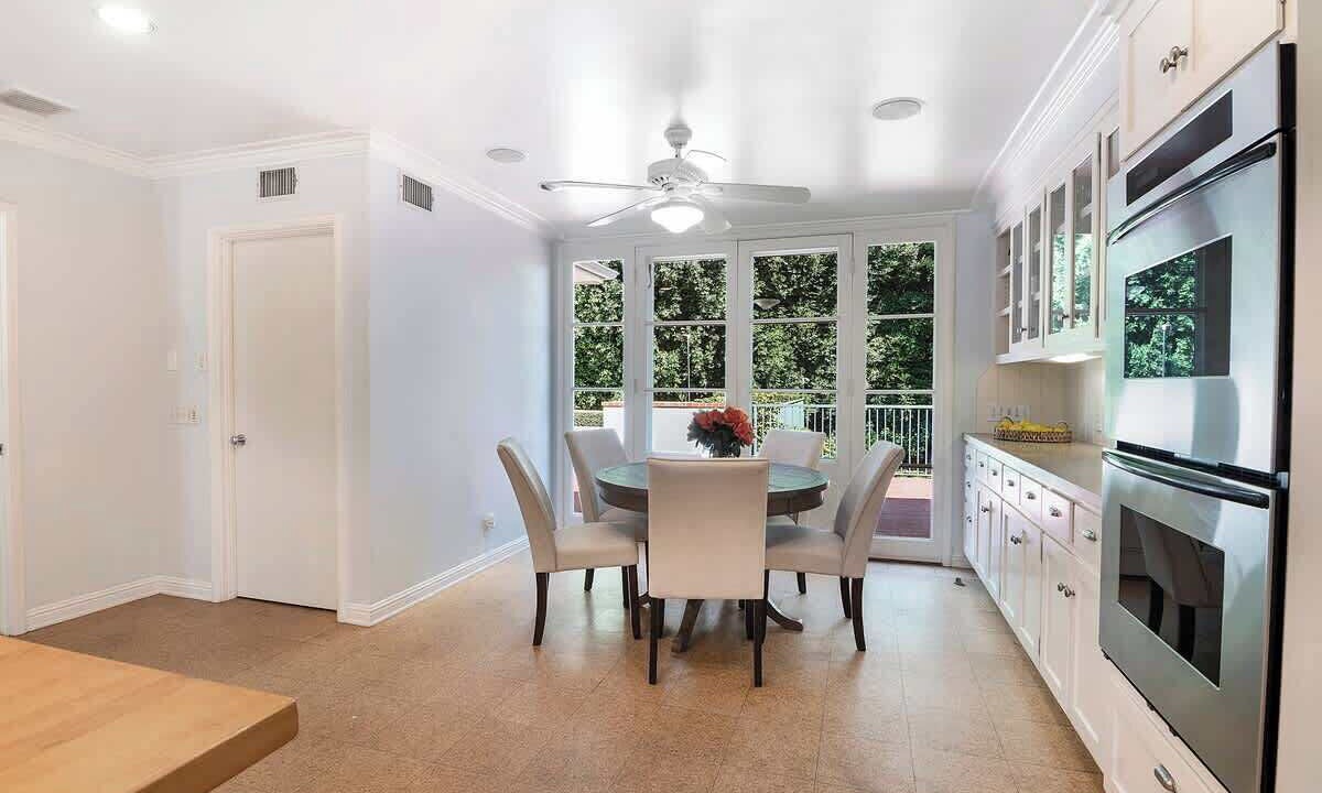 Photo of Kitchen in Holmby Hills