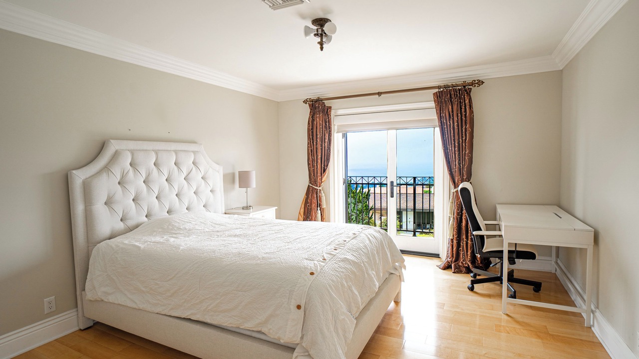 Photo of Bedroom in Palos Verdes Estates